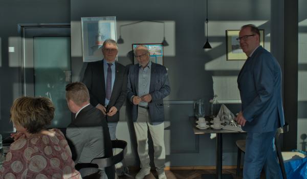 Verksamhetsperiodens sista månadsmöte 14.5.2025 på GH Fyren (foto: Henry Andersson)