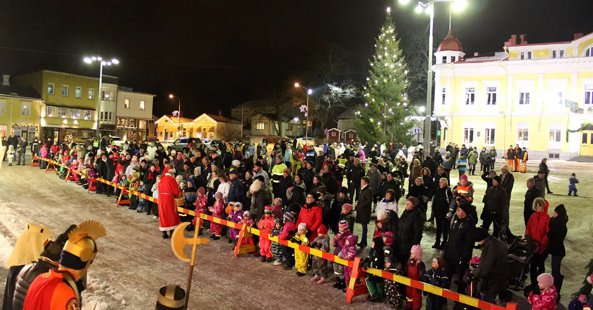 Julfinalen 2015 på Rådhustorget i Ekenäs (foto: Jan Nieminen)